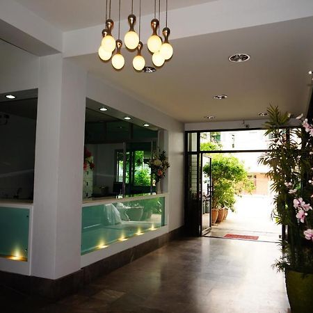 Aparthotel Baan Kaew Mansion Bangkok Exteriér fotografie