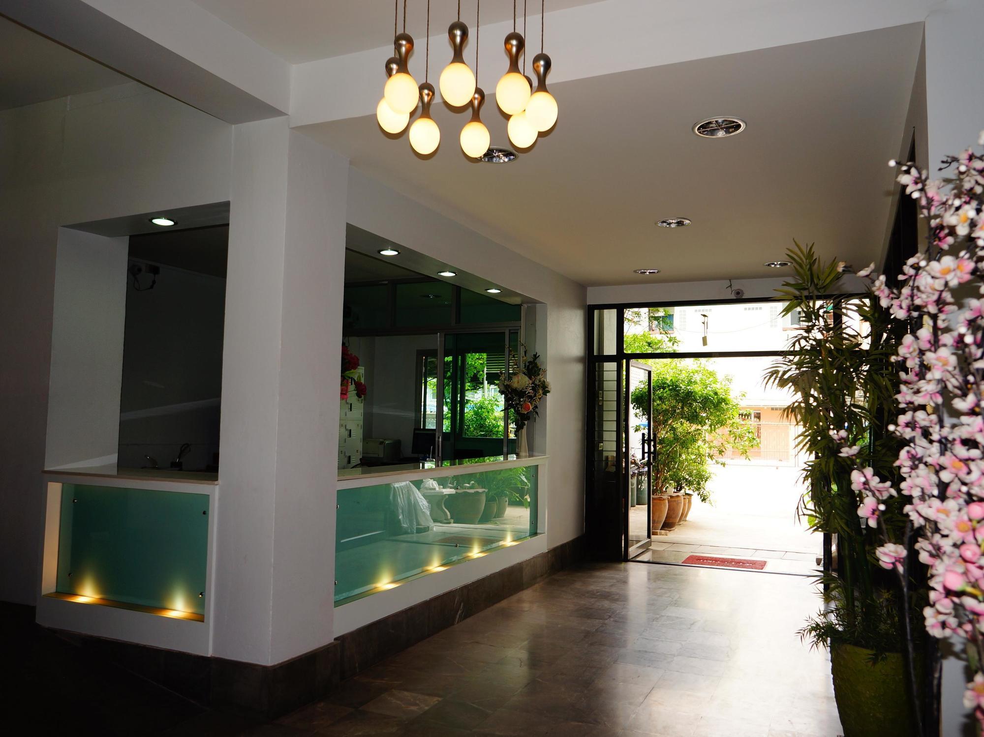 Aparthotel Baan Kaew Mansion Bangkok Exteriér fotografie